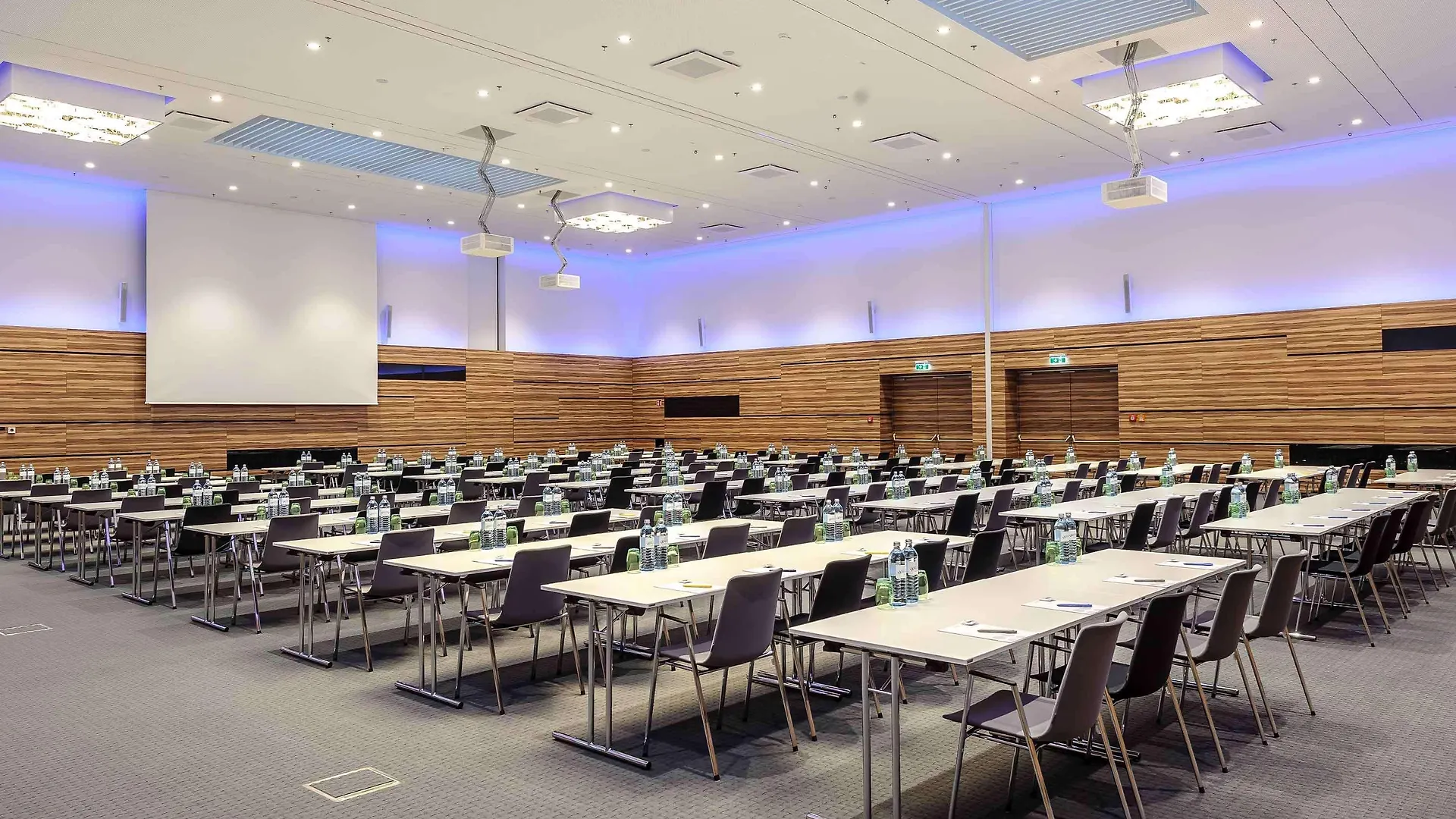 Novotel Wien Hauptbahnhof 4*, Vienna Austria